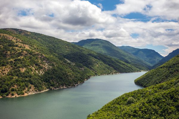 Deabr Lake