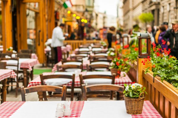 Strret Restaurant (Budapest, Hungary)