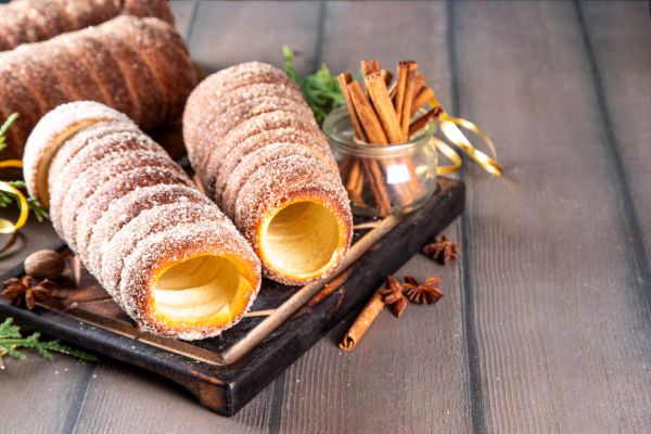 Chimney Cake (Traditional Hungarian Dessert)