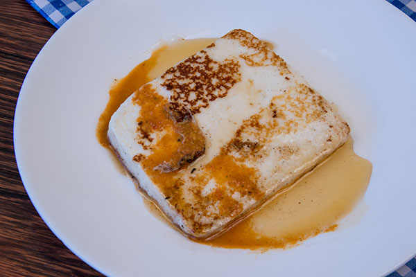 Roasted cheese with honey