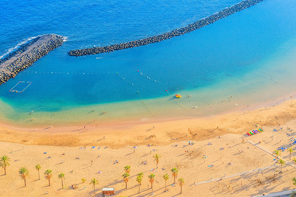 Coast line of beach las Teresitas by Santa Cruz