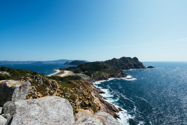 The Cíes Islands (Illas Cíes): protected archipelago located at the mouth of the Ría de Vigo in Galicia, formed at the end of the Tertiary period.