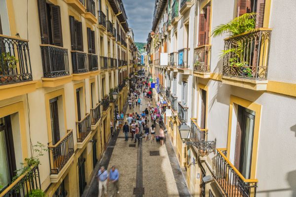 San Sebastián (Donostia in Basque): one of the world's premier gastronomic capitals and a stunning coastal jewel.